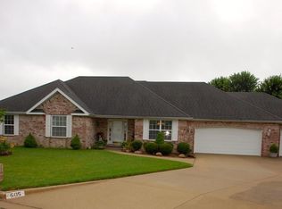505 N Clover Ct, Nixa, MO 65714