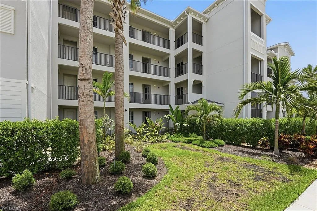 2 bed, 2.0 bath, 1154 sqft, $5,000 — Photo 2