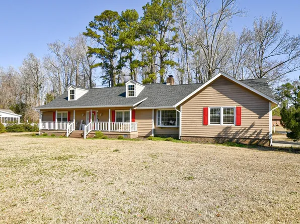 4935 Meadow St., Loris, SC 29569