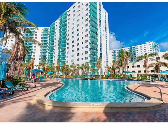 3rd image of 3901 S Ocean Dr APT 8T