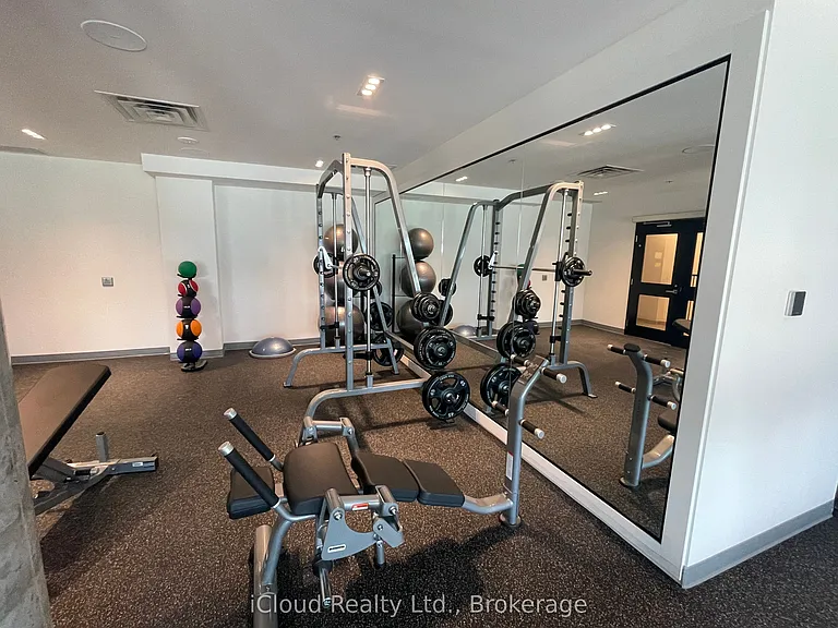 5 Wellington St S #202 — Photo 14