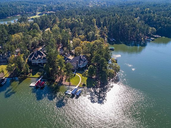 3rd image of 1471 N Shore Dr