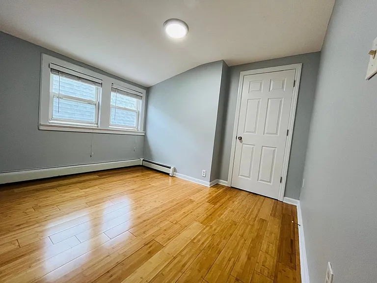 98 Bergen Ave #3 — Photo 8