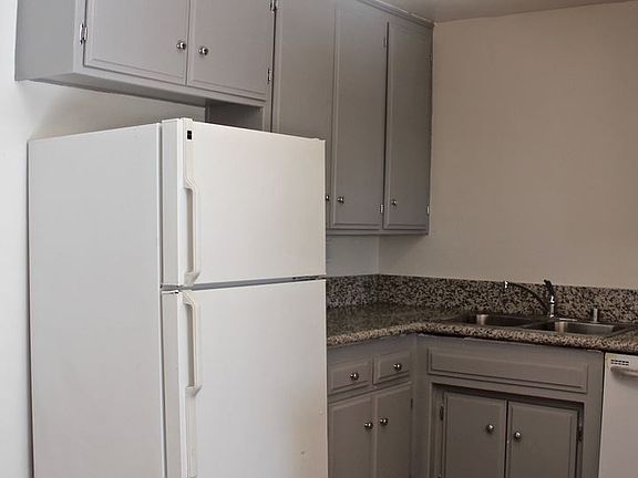 3rd image of 10770 Lawler St APT 202