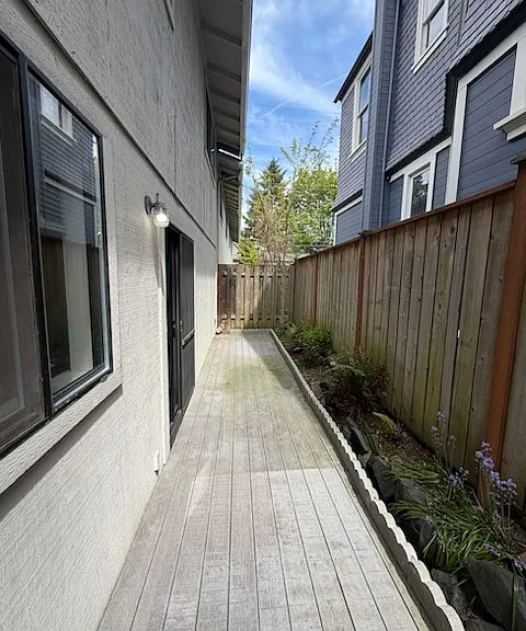 323 N J St — Photo 4