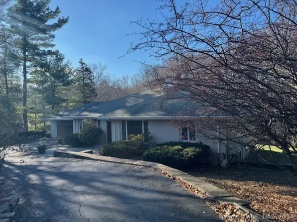 39 Ferncliff Drive, West Hartford, CT 06117