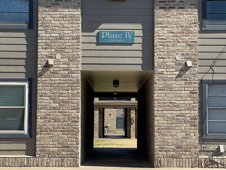 1226 Baylor Ave #121 — Photo 9