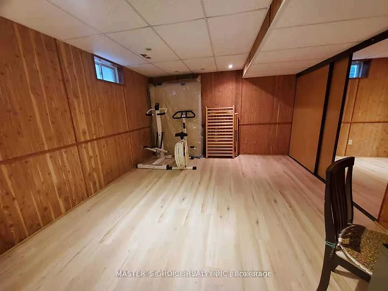24 Golden Oak Ave — Photo 34