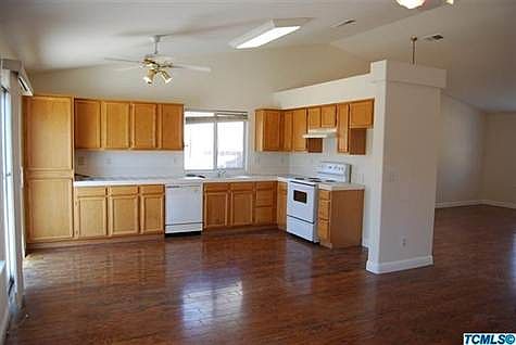 5th image of 615 Imperial Dr