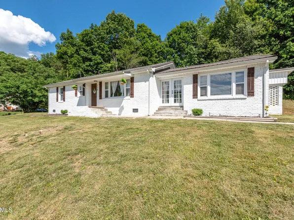 138 Johnson Cir, Lenoir City, TN 37771