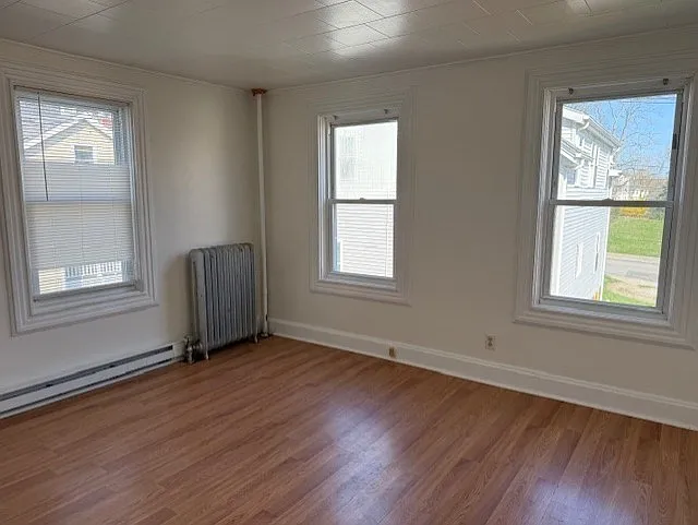 162 Hanover St #2 — Photo 3