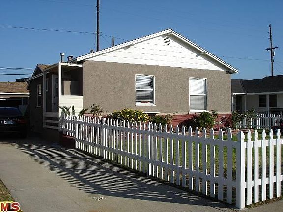 4th image of 8700 El Manor Ave