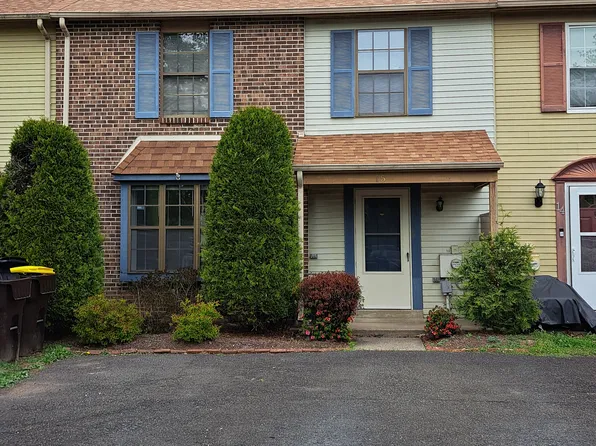 15 Saw Buck Cir, Horsham, PA 19044