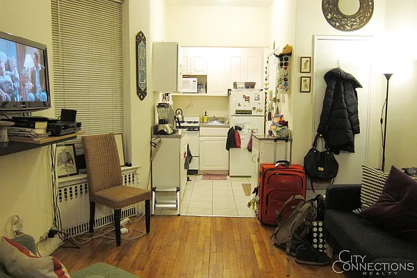 Rented by City Connections Realty | media 66