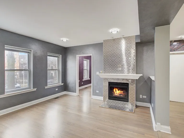 2057 W Fargo Ave #1 — Photo 4