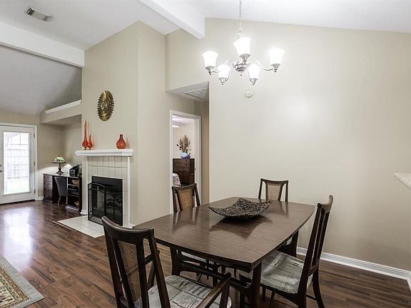 4th image of 10923 Graywood Ct