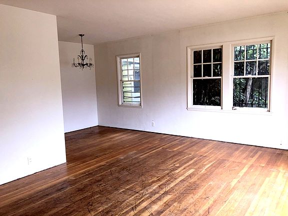 4th image of 2388 Fruitdale Ave