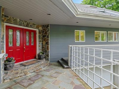 28 Sycamore Lane, Irvington, NY, 10533