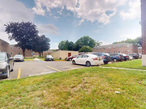 150-20 Jewel Avenue image 26 of 26