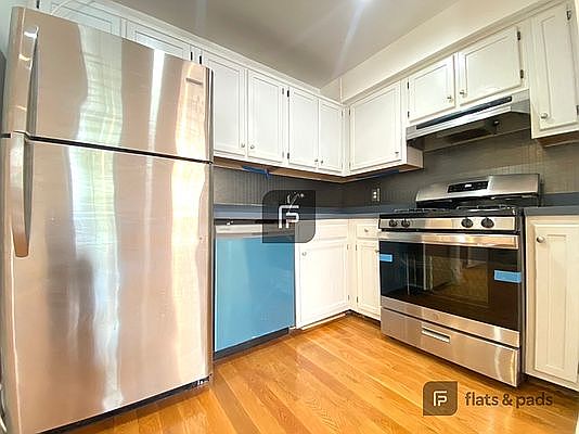 4th image of 450 Carlton Ave #3