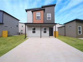 830 Tennessee Ave, Centerton, AR 72719