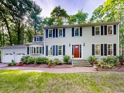 13 Garry Dr, Medfield, MA, 02052