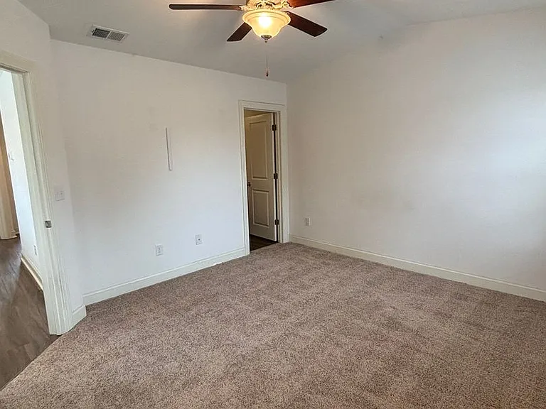 196 Silver Hill St — Photo 12