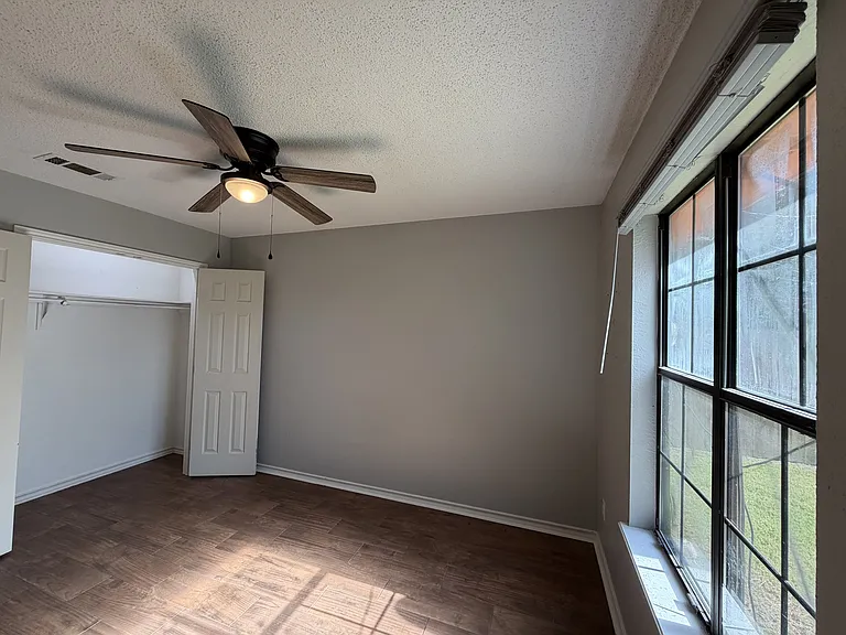 1105 Carroll Ave #B — Photo 17