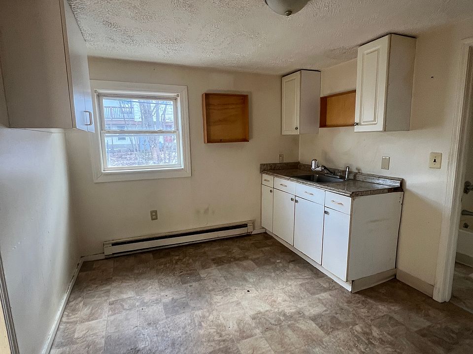 1st image of 30 Washington Ave APT 1