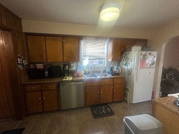 5th image of 6157 Childers Rd
