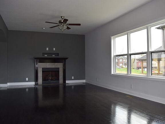 4th image of 1016 Autumnwood Farms Lot 1016