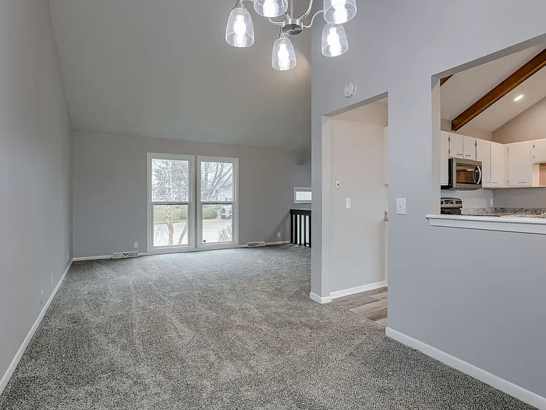 12511 Patrick Cir — Photo 9
