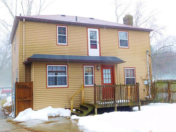 5th image of 203 Orchard Ln