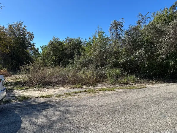 00 WILD BEE DR LOT 5,6, Von Ormy, TX 78073