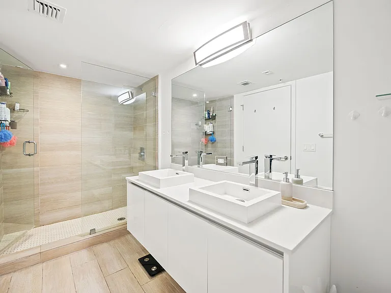 1600 SW 1st Ave #702 — Photo 15
