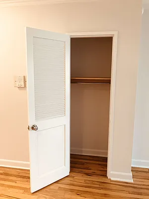 Rented by Metropolis Real Estate of Manhattan | media 42