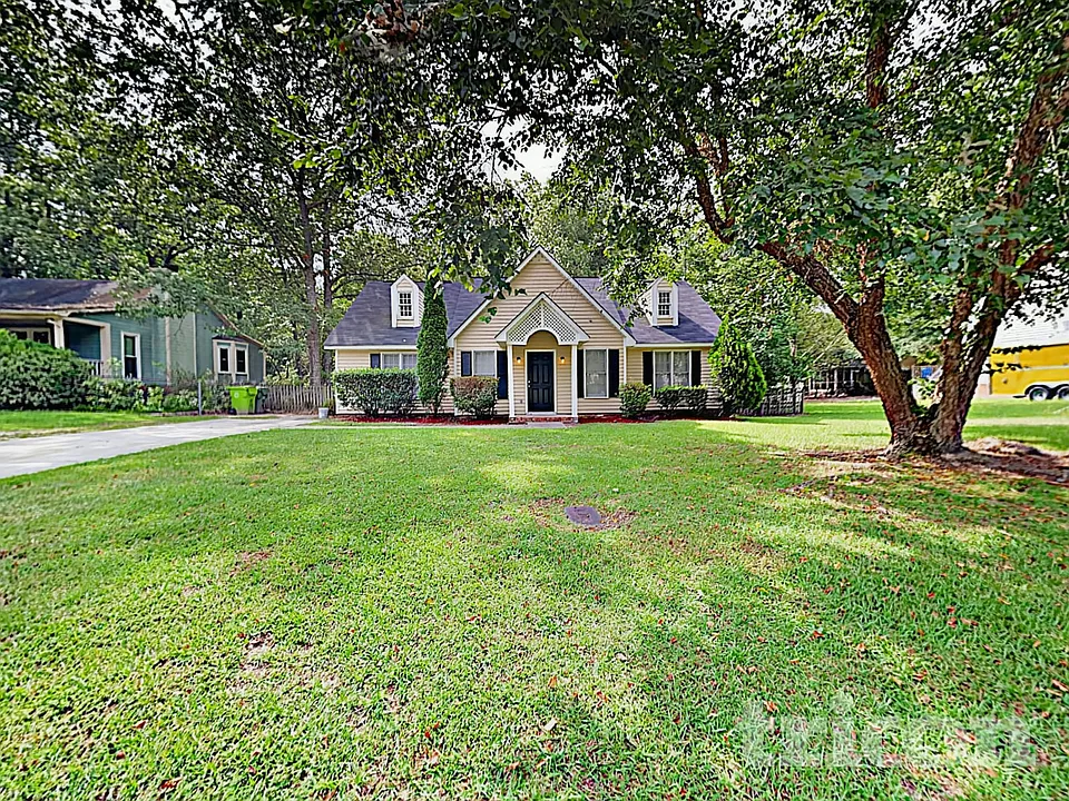 204 Winslow Way