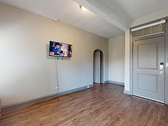 3rd image of 1 E Bayaud Ave #5714102