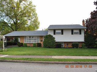 1120 Apple Dr, Mechanicsburg, PA 17055