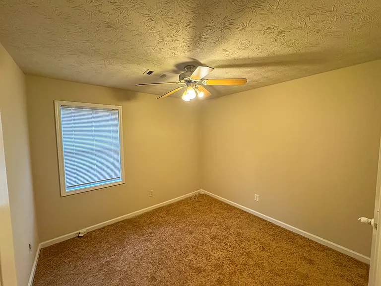 2333 Martingale Ln — Photo 9