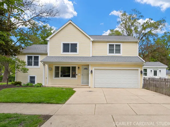1315 Lakeside Dr, Wheaton, IL 60187