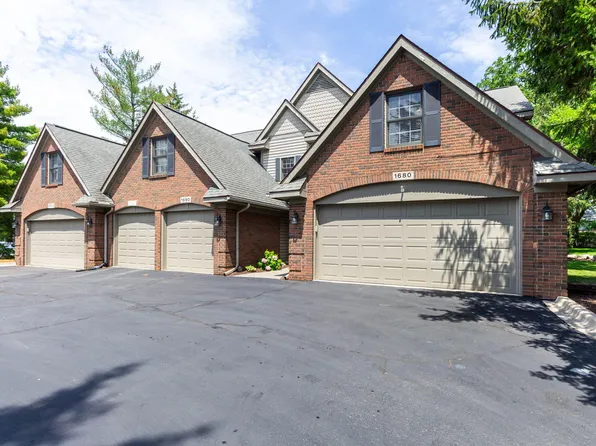 1680 Alyssa Ln, Clawson, MI 48017