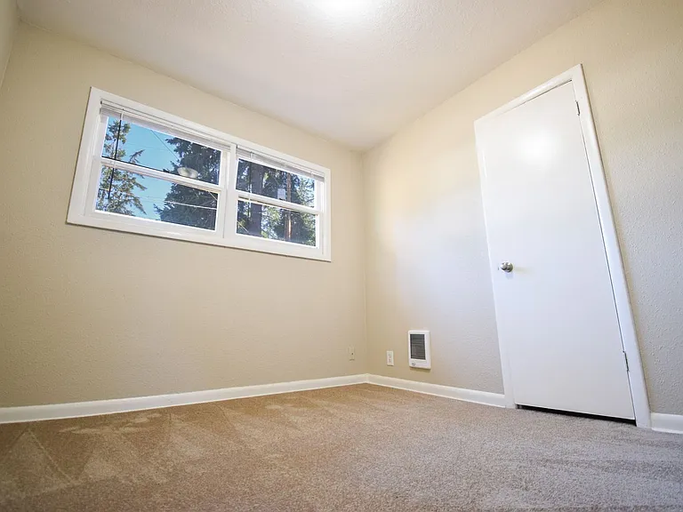6309 SE Overland St — Photo 20