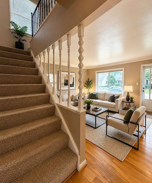 2027 Brockton Ave, photo 6