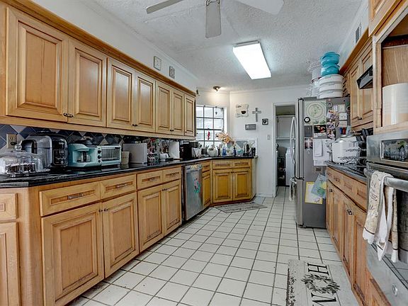 5th image of 16442 Brookvilla Dr