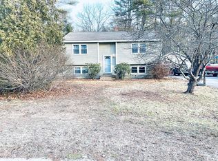 3 Riverview Dr, Topsham, ME 04086