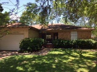 9942 Ontario Ln, Dallas, TX 75220
