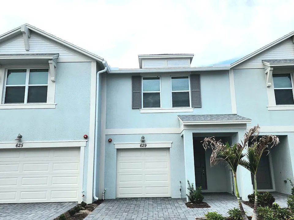 629 Salisbury Cir