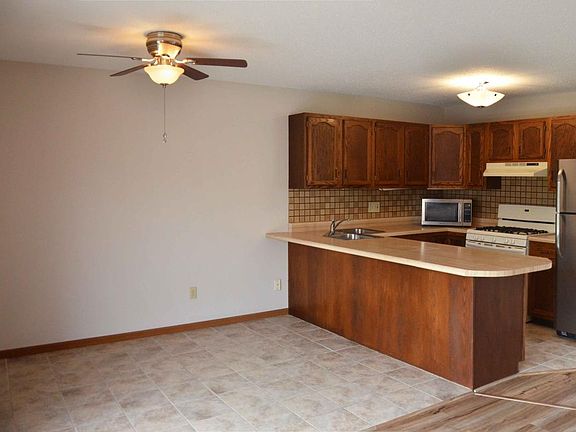 5th image of 18 Catamaran Dr