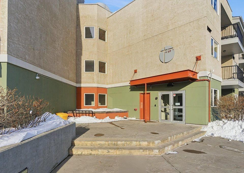 1st image of 69 E Springborough Ct SW #210